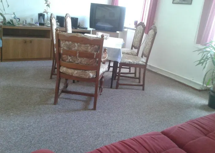 Gæstehus Vierzeithof - Hofcafe Eiszeit 3*